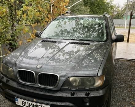 Серый БМВ Х5, объемом двигателя 0 л и пробегом 300 тыс. км за 3199 $, фото 1 на Automoto.ua