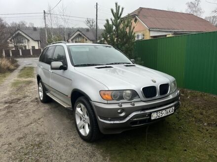 Серый БМВ Х5, объемом двигателя 3 л и пробегом 272 тыс. км за 5700 $, фото 1 на Automoto.ua