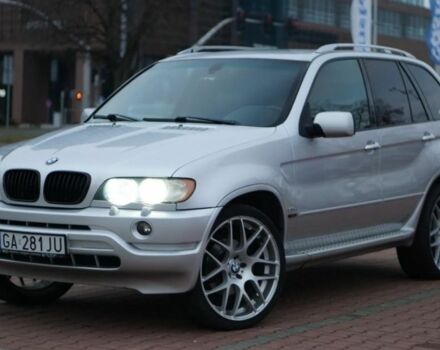 Серый БМВ Х5, объемом двигателя 3 л и пробегом 290 тыс. км за 3000 $, фото 1 на Automoto.ua