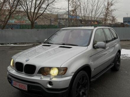 Серый БМВ Х5, объемом двигателя 3 л и пробегом 350 тыс. км за 4299 $, фото 1 на Automoto.ua