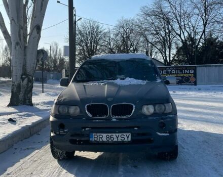 Серый БМВ Х5, объемом двигателя 0 л и пробегом 333 тыс. км за 4600 $, фото 1 на Automoto.ua