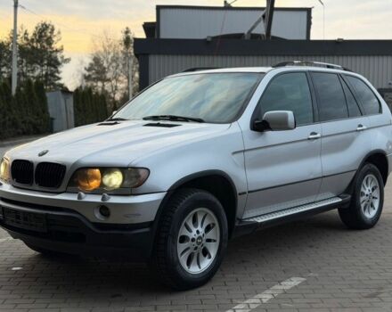 Серый БМВ Х5, объемом двигателя 3 л и пробегом 300 тыс. км за 5500 $, фото 1 на Automoto.ua