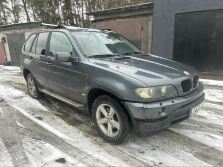 Серый БМВ Х5, объемом двигателя 3 л и пробегом 380 тыс. км за 3400 $, фото 1 на Automoto.ua