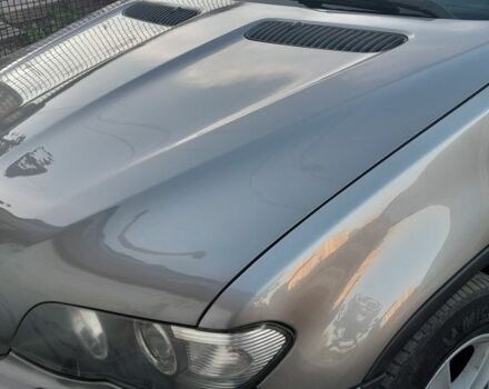 Сірий БМВ Х5, об'ємом двигуна 3 л та пробігом 350 тис. км за 9000 $, фото 1 на Automoto.ua