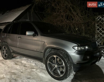 Серый БМВ Х5, объемом двигателя 3 л и пробегом 380 тыс. км за 10999 $, фото 1 на Automoto.ua