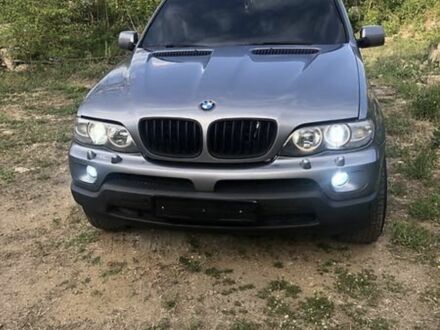 Сірий БМВ Х5, об'ємом двигуна 3 л та пробігом 400 тис. км за 10500 $, фото 1 на Automoto.ua