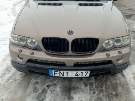 Серый БМВ Х5, объемом двигателя 3 л и пробегом 400 тыс. км за 6500 $, фото 1 на Automoto.ua