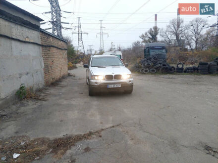 Сірий БМВ Х5, об'ємом двигуна 3.01 л та пробігом 300 тис. км за 4200 $, фото 1 на Automoto.ua