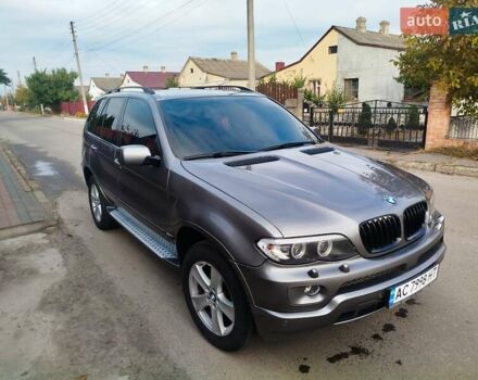 Серый БМВ Х5, объемом двигателя 3 л и пробегом 511 тыс. км за 10399 $, фото 1 на Automoto.ua