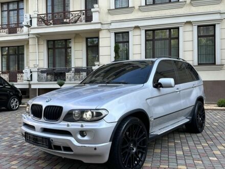 Серый БМВ Х5, объемом двигателя 3 л и пробегом 350 тыс. км за 8531 $, фото 1 на Automoto.ua