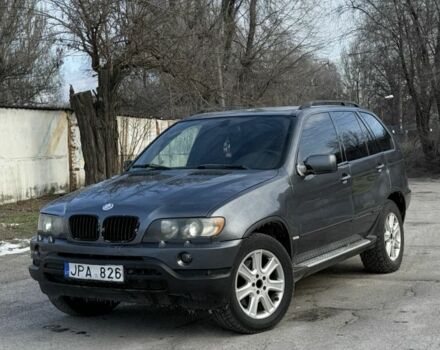 Серый БМВ Х5, объемом двигателя 3 л и пробегом 270 тыс. км за 4800 $, фото 1 на Automoto.ua