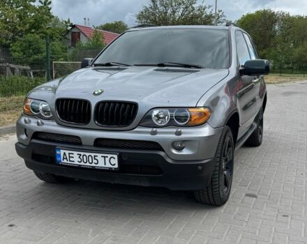 Серый БМВ Х5, объемом двигателя 3 л и пробегом 400 тыс. км за 7998 $, фото 1 на Automoto.ua
