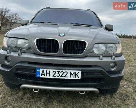Серый БМВ Х5, объемом двигателя 3 л и пробегом 259 тыс. км за 10500 $, фото 1 на Automoto.ua