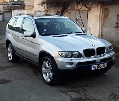 Серый БМВ Х5, объемом двигателя 3 л и пробегом 340 тыс. км за 6500 $, фото 1 на Automoto.ua