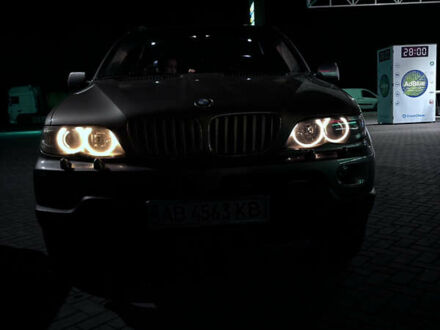 Серый БМВ Х5, объемом двигателя 3 л и пробегом 307 тыс. км за 10400 $, фото 1 на Automoto.ua