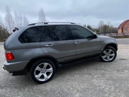 Серый БМВ Х5, объемом двигателя 3 л и пробегом 350 тыс. км за 6000 $, фото 1 на Automoto.ua
