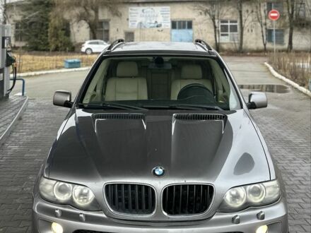 Серый БМВ Х5, объемом двигателя 3 л и пробегом 300 тыс. км за 6200 $, фото 1 на Automoto.ua