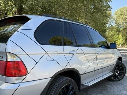 Сірий БМВ Х5, об'ємом двигуна 0 л та пробігом 300 тис. км за 5000 $, фото 1 на Automoto.ua