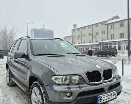 Серый БМВ Х5, объемом двигателя 3 л и пробегом 460 тыс. км за 11900 $, фото 1 на Automoto.ua