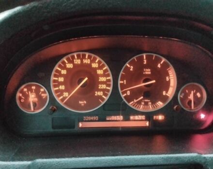 Сірий БМВ Х5, об'ємом двигуна 3 л та пробігом 328 тис. км за 5700 $, фото 1 на Automoto.ua