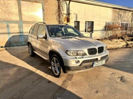 Серый БМВ Х5, объемом двигателя 3 л и пробегом 350 тыс. км за 5700 $, фото 1 на Automoto.ua