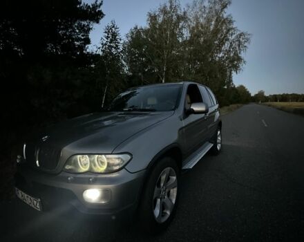 Серый БМВ Х5, объемом двигателя 3 л и пробегом 320 тыс. км за 7000 $, фото 1 на Automoto.ua