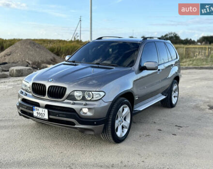 Серый БМВ Х5, объемом двигателя 3 л и пробегом 310 тыс. км за 12100 $, фото 1 на Automoto.ua
