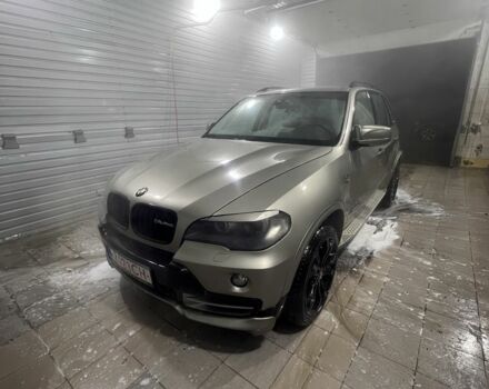 Серый БМВ Х5, объемом двигателя 0 л и пробегом 320 тыс. км за 4200 $, фото 1 на Automoto.ua