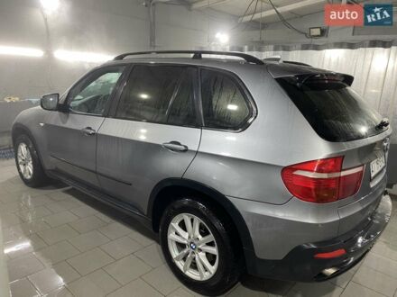 Сірий БМВ Х5, об'ємом двигуна 3 л та пробігом 307 тис. км за 17000 $, фото 1 на Automoto.ua