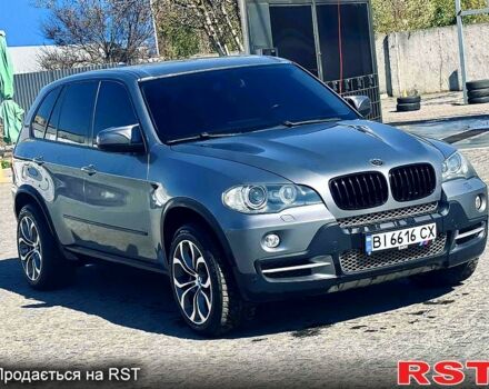 Серый БМВ Х5, объемом двигателя 3 л и пробегом 200 тыс. км за 13500 $, фото 1 на Automoto.ua