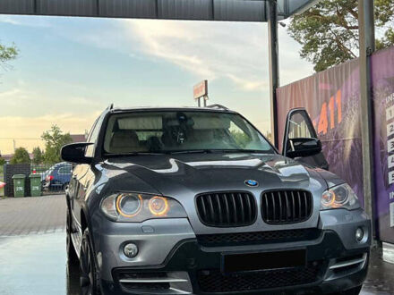 Серый БМВ Х5, объемом двигателя 4.8 л и пробегом 210 тыс. км за 12500 $, фото 1 на Automoto.ua