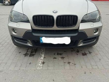 Серый БМВ Х5, объемом двигателя 3 л и пробегом 450 тыс. км за 304 $, фото 1 на Automoto.ua