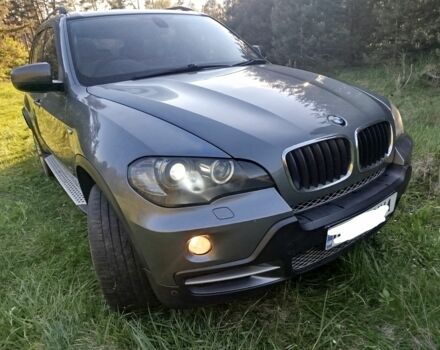 Серый БМВ Х5, объемом двигателя 3 л и пробегом 280 тыс. км за 5300 $, фото 1 на Automoto.ua