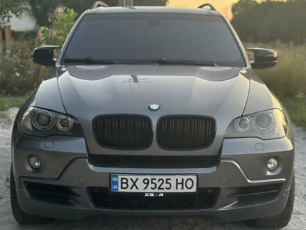 Серый БМВ Х5, объемом двигателя 3 л и пробегом 400 тыс. км за 15200 $, фото 1 на Automoto.ua