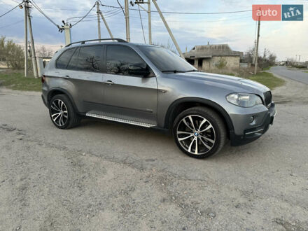 БМВ Х5 2008 у Павлограде на Automoto.ua Сірий БМВ Х5, об'ємом двигуна 3 л та пробігом 289 тис. км за 18600 $, фото 1 на Automoto.ua