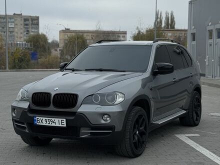 Серый БМВ Х5, объемом двигателя 3 л и пробегом 287 тыс. км за 12700 $, фото 1 на Automoto.ua