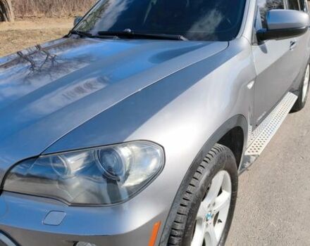 Серый БМВ Х5, объемом двигателя 3 л и пробегом 159 тыс. км за 13500 $, фото 1 на Automoto.ua