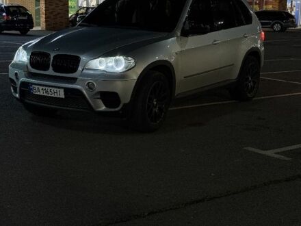 Серый БМВ Х5, объемом двигателя 4.4 л и пробегом 275 тыс. км за 13500 $, фото 1 на Automoto.ua