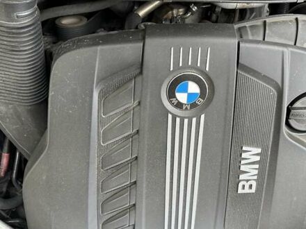 Серый БМВ Х5, объемом двигателя 3 л и пробегом 350 тыс. км за 16000 $, фото 1 на Automoto.ua