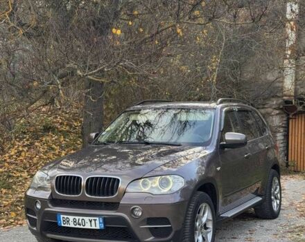 Серый БМВ Х5, объемом двигателя 3 л и пробегом 270 тыс. км за 5000 $, фото 1 на Automoto.ua