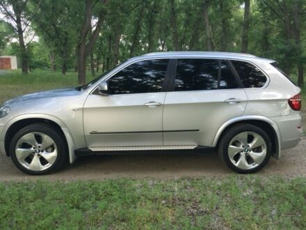 БМВ Х5 2010 в Днепре (Днепропетровске) на Automoto.ua Серый БМВ Х5, объемом двигателя 4.4 л и пробегом 230 тыс. км за 15000 $, фото 1 на Automoto.ua