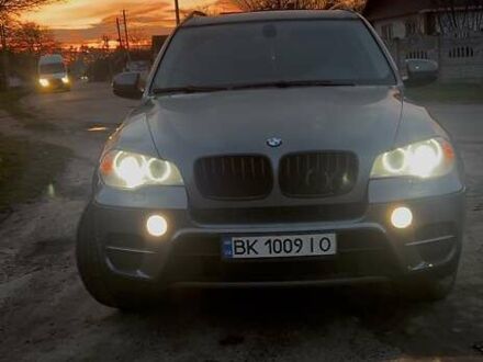 Сірий БМВ Х5, об'ємом двигуна 3 л та пробігом 207 тис. км за 19000 $, фото 1 на Automoto.ua