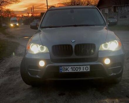 Серый БМВ Х5, объемом двигателя 3 л и пробегом 207 тыс. км за 19000 $, фото 1 на Automoto.ua
