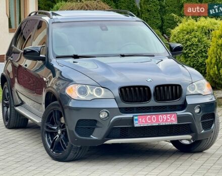Серый БМВ Х5, объемом двигателя 3 л и пробегом 207 тыс. км за 17499 $, фото 1 на Automoto.ua