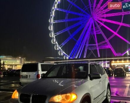 Серый БМВ Х5, объемом двигателя 3 л и пробегом 168 тыс. км за 15000 $, фото 1 на Automoto.ua