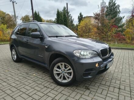 Сірий БМВ Х5, об'ємом двигуна 3 л та пробігом 279 тис. км за 13093 $, фото 1 на Automoto.ua