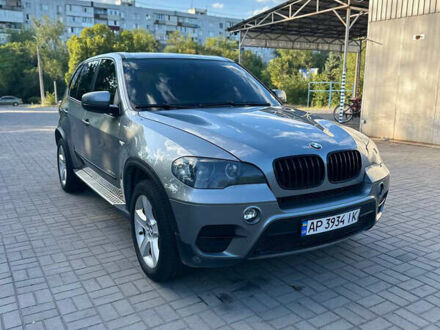 Серый БМВ Х5, объемом двигателя 3 л и пробегом 248 тыс. км за 17700 $, фото 1 на Automoto.ua