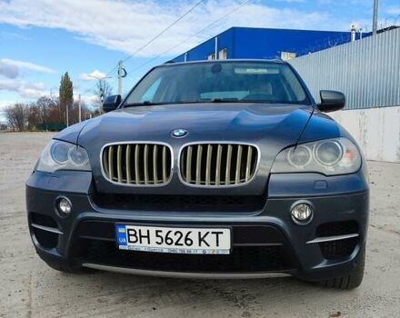 Серый БМВ Х5, объемом двигателя 3 л и пробегом 200 тыс. км за 15900 $, фото 1 на Automoto.ua
