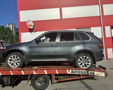 БМВ Х5 2011 в Киеве на Automoto.ua Серый БМВ Х5, объемом двигателя 3 л и пробегом 150 тыс. км за 100 $, фото 1 на Automoto.ua