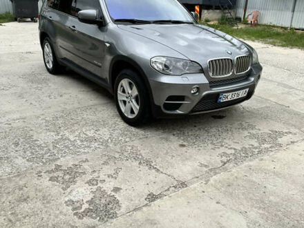 БМВ Х5 2011 у Рівному на Automoto.ua Сірий БМВ Х5, об'ємом двигуна 0 л та пробігом 265 тис. км за 17600 $, фото 1 на Automoto.ua